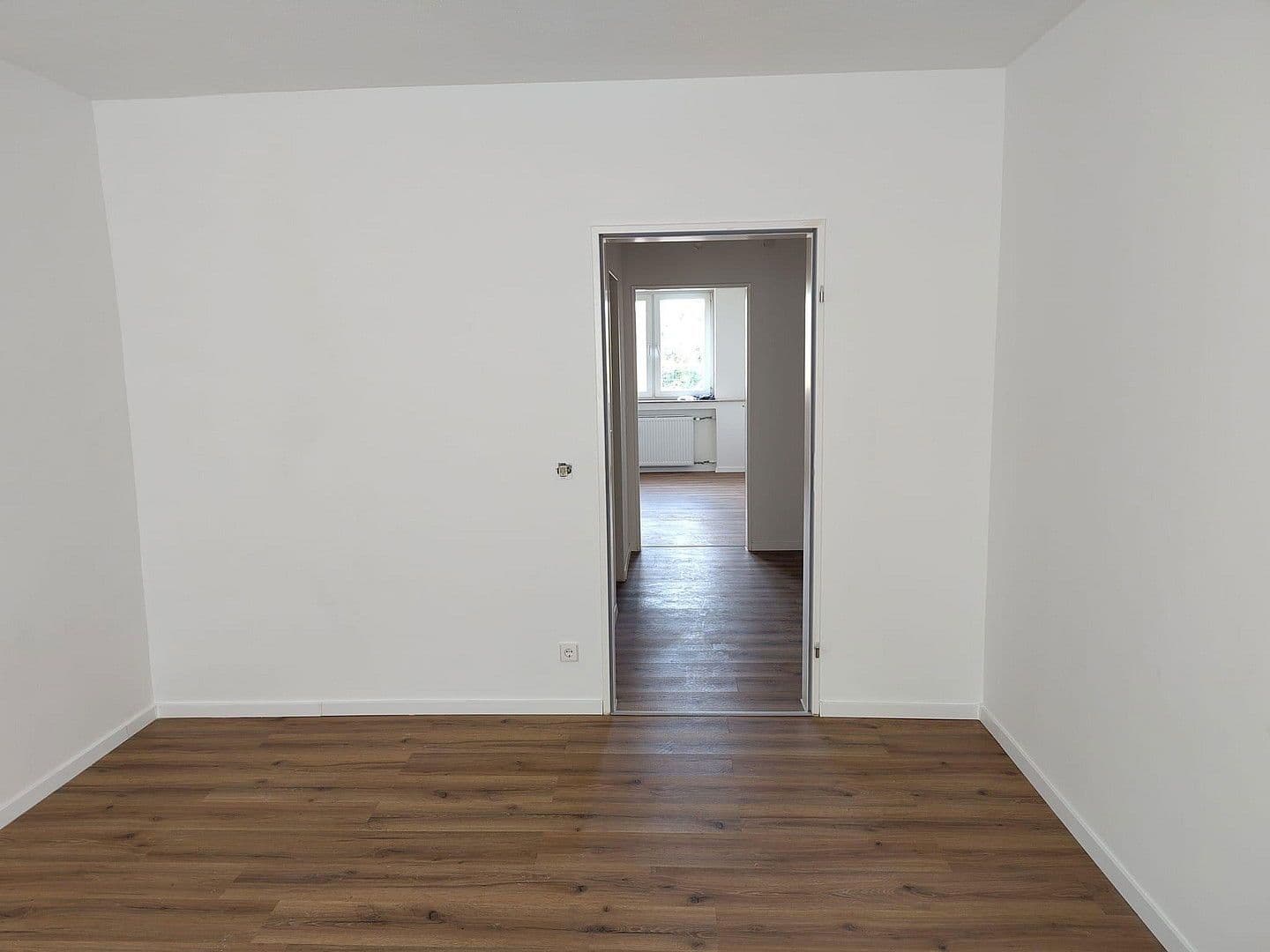 Pronájem bytu 3+1 76 m², Lehrerstr 35, Duisburg, Severní Porýní-Vestfálsko Pronájem bytu 3+1 76 m², Lehrerstr 35, Duisburg, Severní Porýní-Vestfálsko