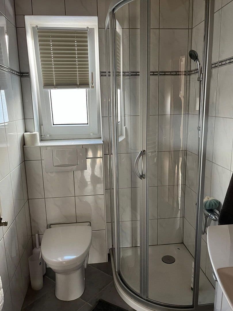 Prodej domu 175 m², pozemek 736 m², Rosbach v. d. Höhe, Hessen Prodej domu 175 m², pozemek 736 m², Rosbach v. d. Höhe, Hessen