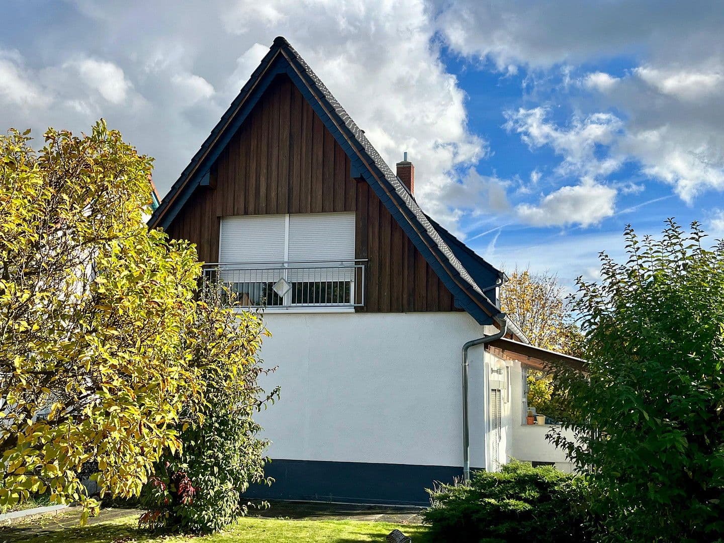 Prodej domu 175 m², pozemek 736 m², Rosbach v. d. Höhe, Hessen Prodej domu 175 m², pozemek 736 m², Rosbach v. d. Höhe, Hessen