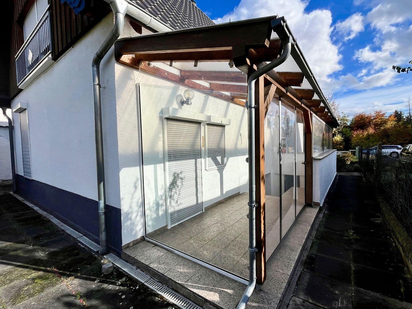 Prodej domu 175 m², pozemek 736 m², Rosbach v. d. Höhe, Hessen Prodej domu 175 m², pozemek 736 m², Rosbach v. d. Höhe, Hessen
