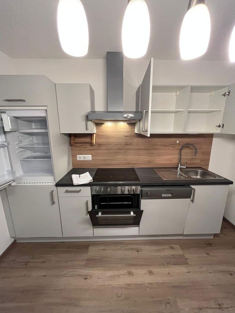 Pronájem bytu  65 m², Neudecker Weg 140, BErlin, Berlín Pronájem bytu  65 m², Neudecker Weg 140, BErlin, Berlín