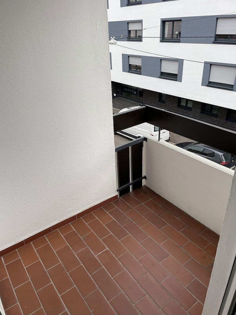 Pronájem bytu 3+1 76 m², Stuttgart, Bádensko-Württembersko Pronájem bytu 3+1 76 m², Stuttgart, Bádensko-Württembersko