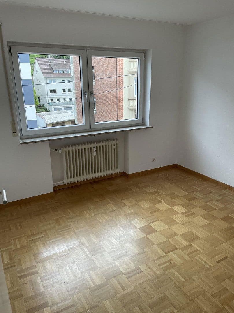 Pronájem bytu 3+1 76 m², Stuttgart, Bádensko-Württembersko Pronájem bytu 3+1 76 m², Stuttgart, Bádensko-Württembersko