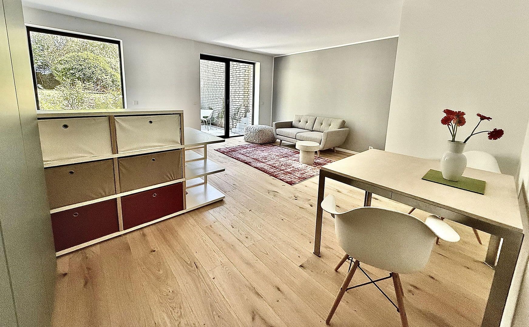 Pronájem bytu 1+1 44 m², Düsseldorf, Severní Porýní-Vestfálsko Pronájem bytu 1+1 44 m², Düsseldorf, Severní Porýní-Vestfálsko