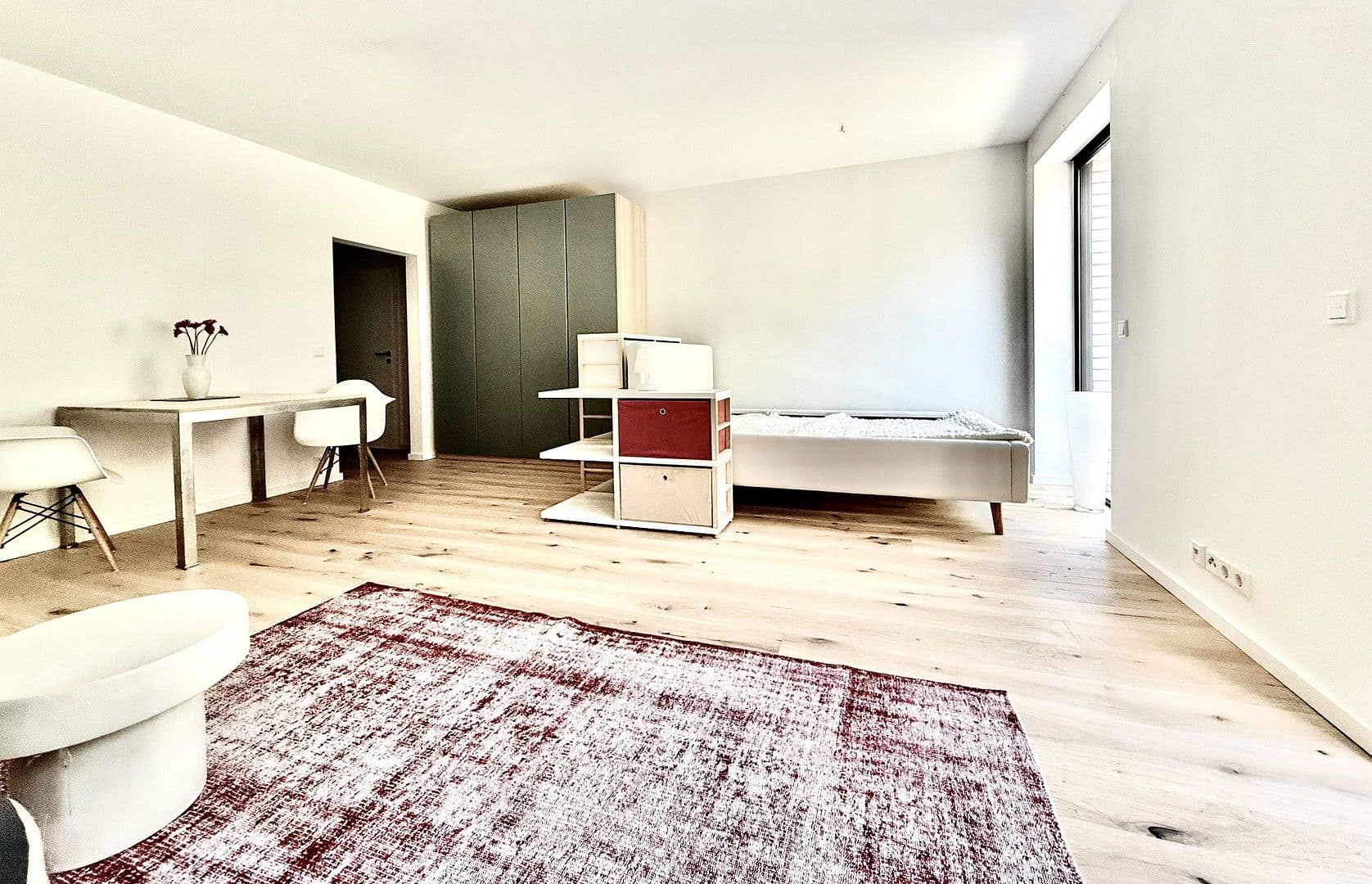Pronájem bytu 1+1 44 m², Düsseldorf, Severní Porýní-Vestfálsko Pronájem bytu 1+1 44 m², Düsseldorf, Severní Porýní-Vestfálsko