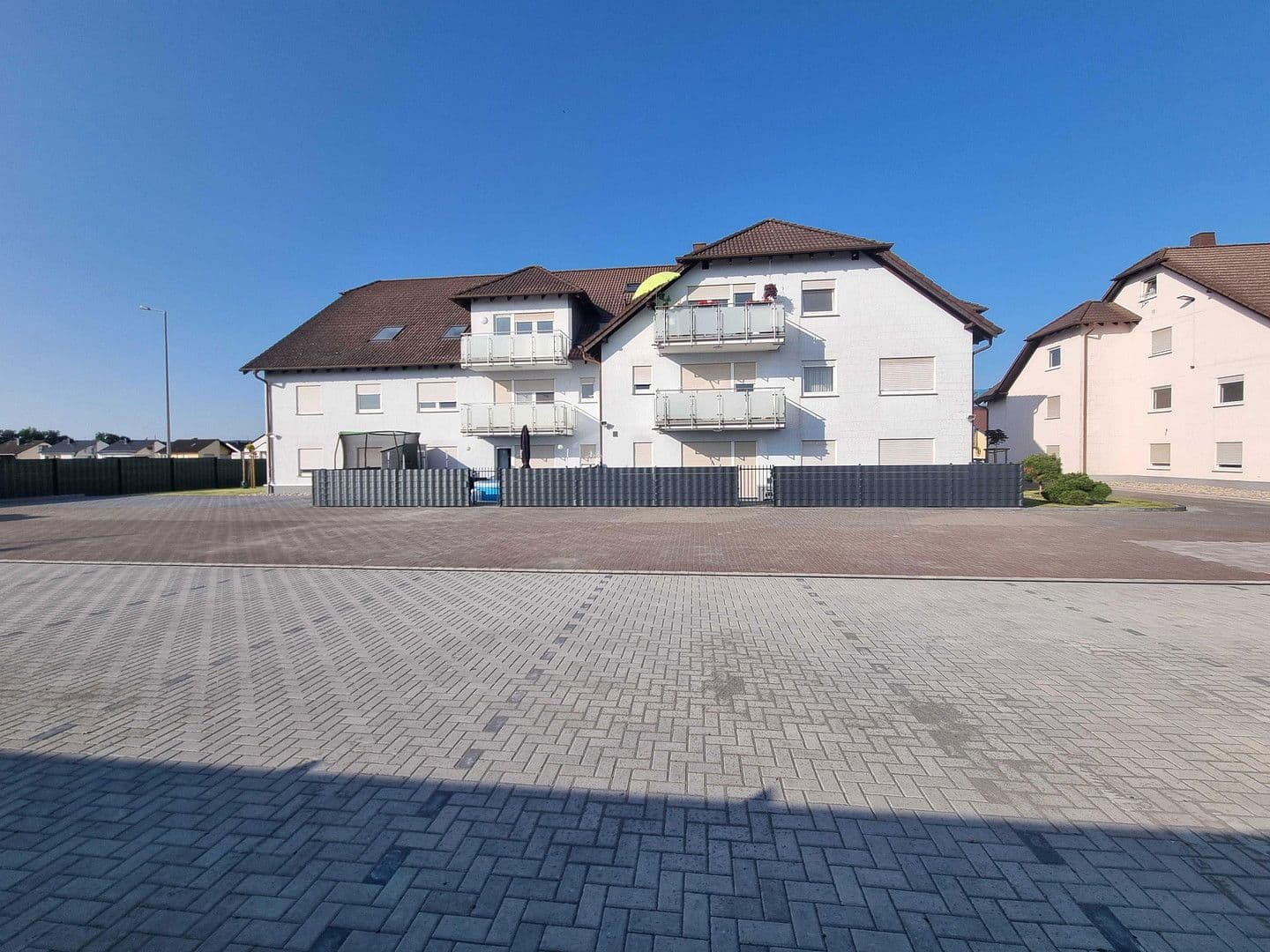 Prodej domu 2.677 m², pozemek 3.863 m², Seufzerweg 2-4, Ramstein-Miesenbach, Porýní-Falc Prodej domu 2.677 m², pozemek 3.863 m², Seufzerweg 2-4, Ramstein-Miesenbach, Porýní-Falc