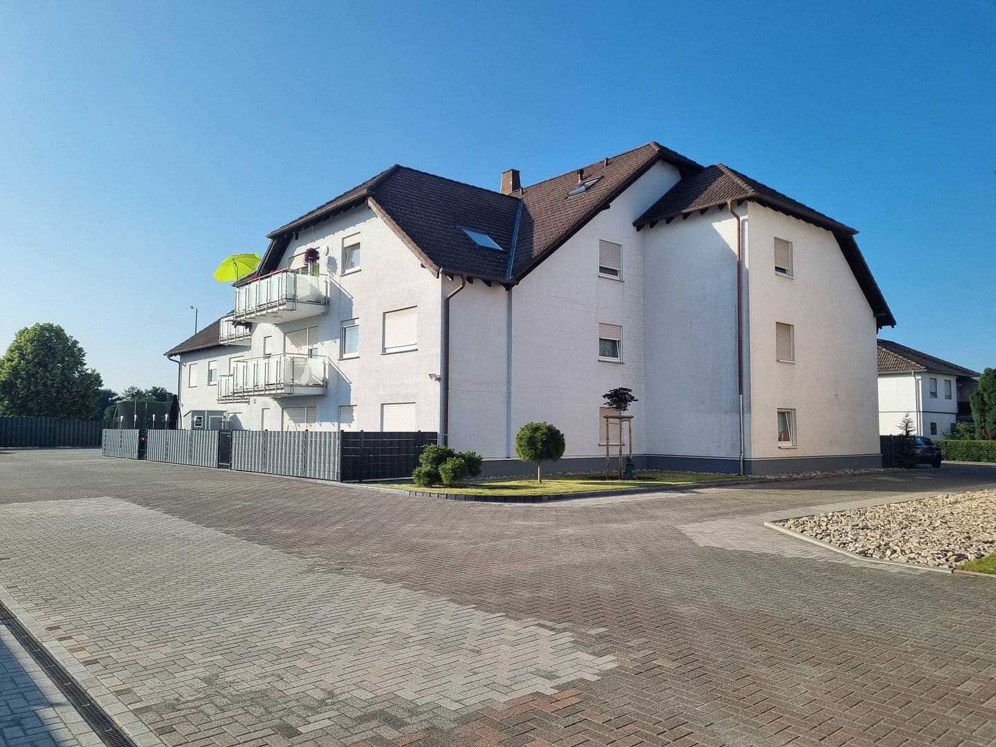 Prodej domu 2.677 m², pozemek 3.863 m², Seufzerweg 2-4, Ramstein-Miesenbach, Porýní-Falc Prodej domu 2.677 m², pozemek 3.863 m², Seufzerweg 2-4, Ramstein-Miesenbach, Porýní-Falc
