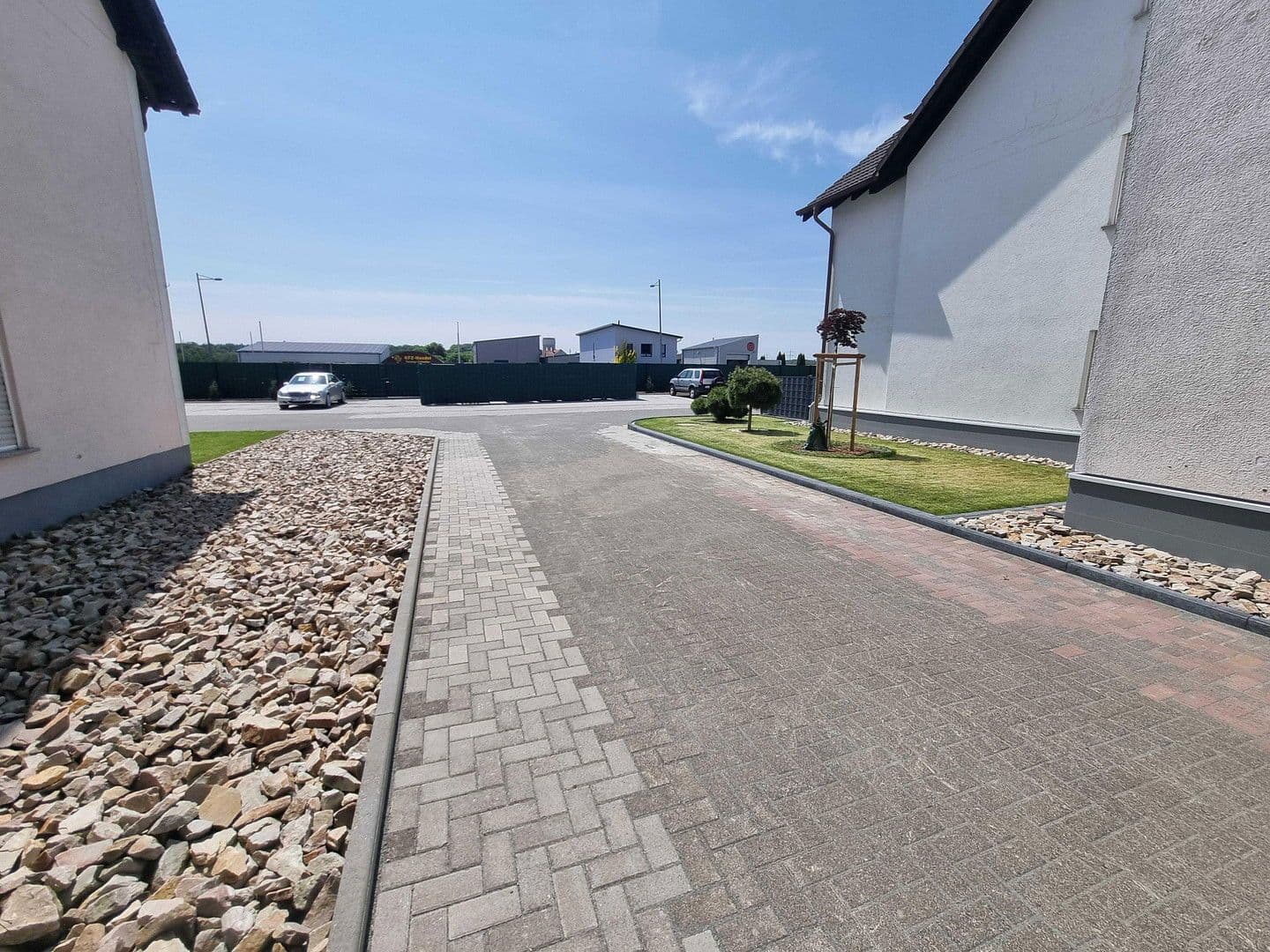 Prodej domu 2.677 m², pozemek 3.863 m², Seufzerweg 2-4, Ramstein-Miesenbach, Porýní-Falc Prodej domu 2.677 m², pozemek 3.863 m², Seufzerweg 2-4, Ramstein-Miesenbach, Porýní-Falc