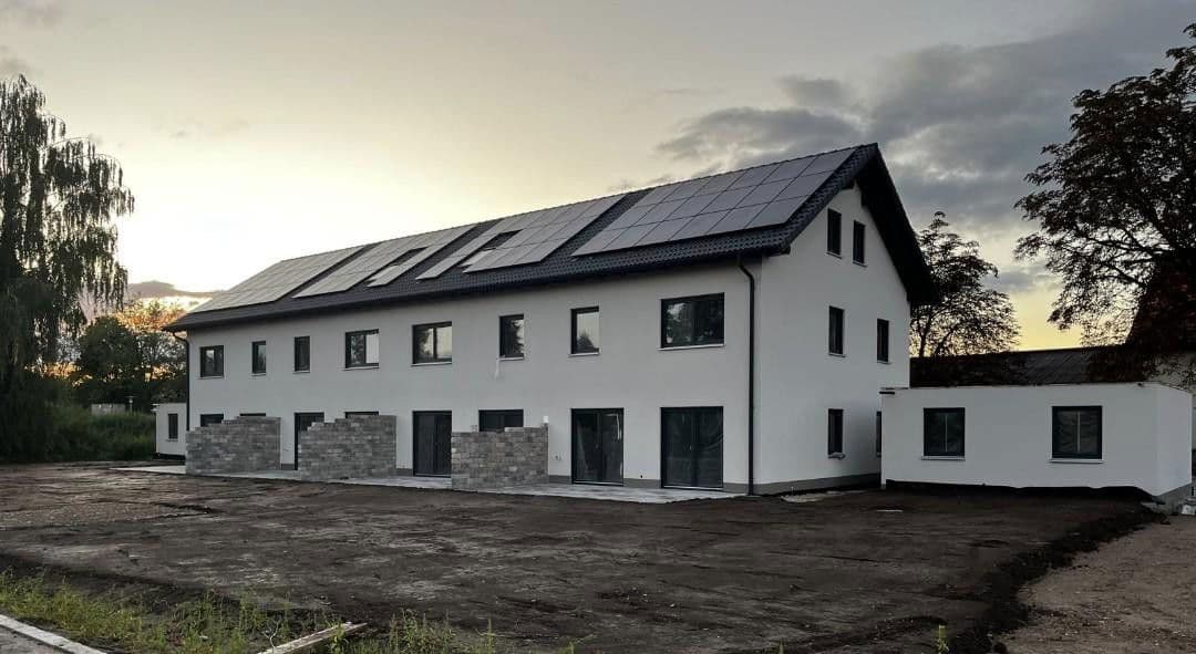 Pronájem domu 153 m², pozemek 381 m², Kirchdorfer Straße 58, Dettingen an der Iller, Bádensko-Württembersko Pronájem domu 153 m², pozemek 381 m², Kirchdorfer Straße 58, Dettingen an der Iller, Bádensko-Württembersko