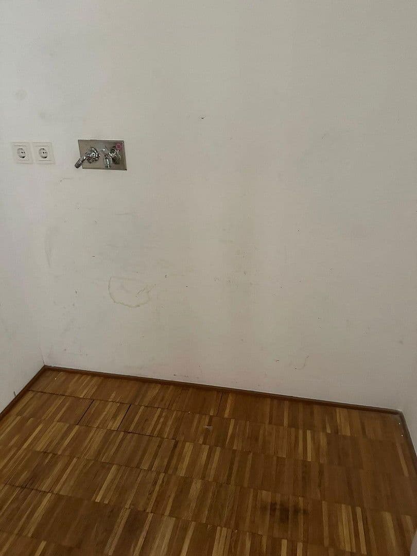 Prodej bytu 4+1 78 m², Heinrich Heine Str 36, Berlin, Berlín Prodej bytu 4+1 78 m², Heinrich Heine Str 36, Berlin, Berlín