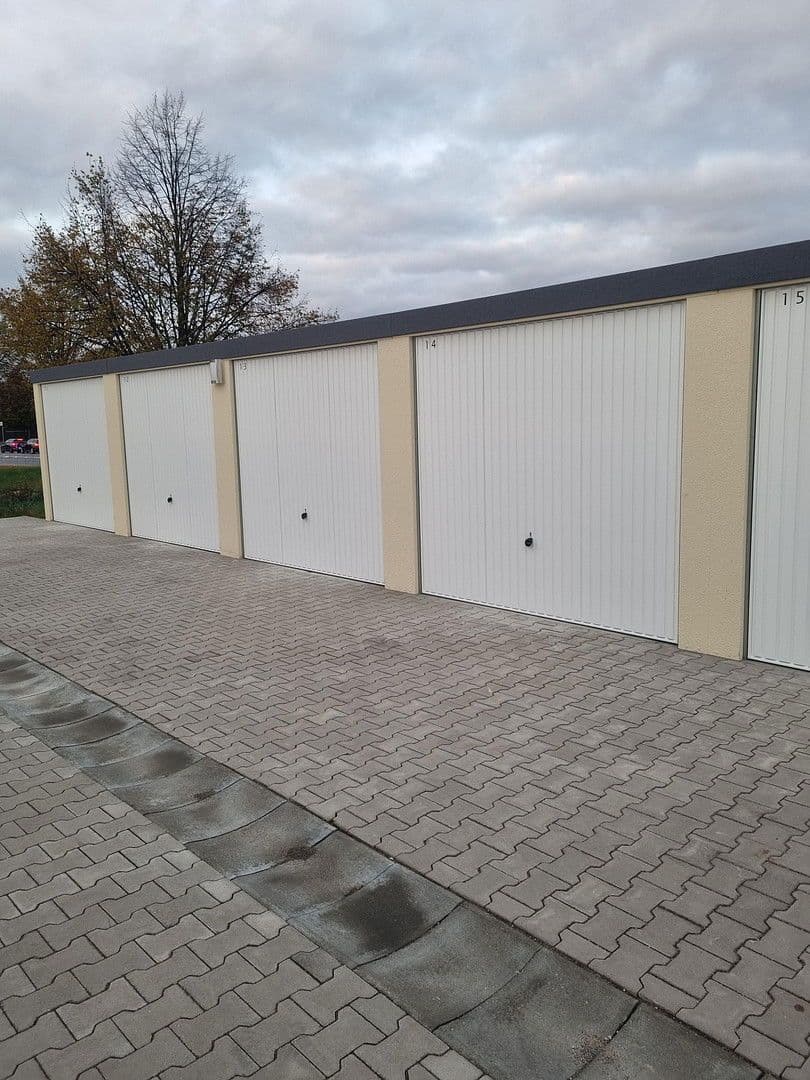 Pronájem garáže 16 m², Bruchstraße, Lehrte, Dolní Sasko Pronájem garáže 16 m², Bruchstraße, Lehrte, Dolní Sasko