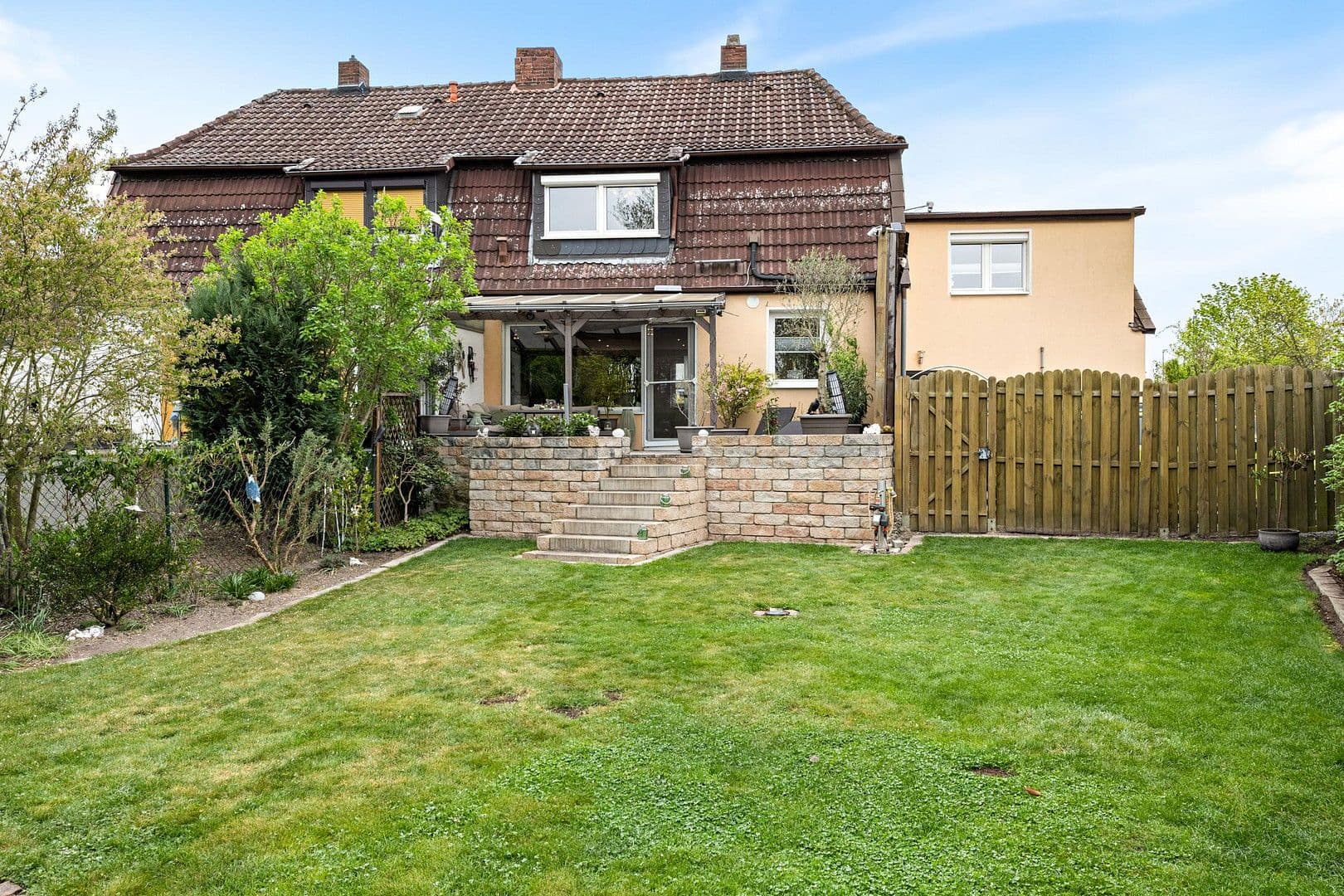 Prodej domu 137 m², pozemek 614 m², Braunschweig, Dolní Sasko Prodej domu 137 m², pozemek 614 m², Braunschweig, Dolní Sasko