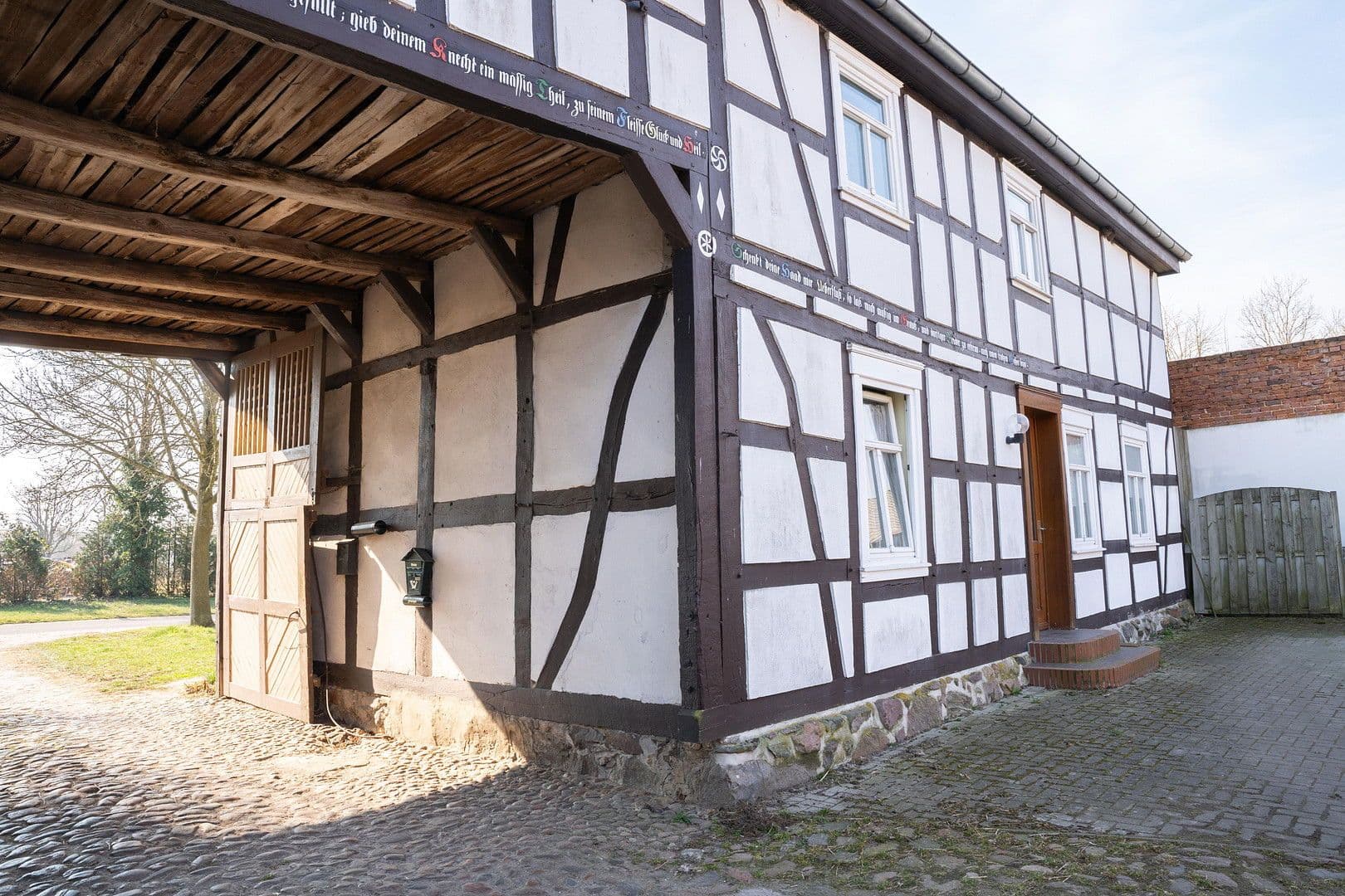 Prodej domu 396 m², pozemek 7.500 m², Apenburg-Winterfeld, Sasko-Anhaltsko Prodej domu 396 m², pozemek 7.500 m², Apenburg-Winterfeld, Sasko-Anhaltsko