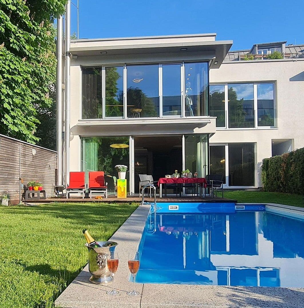 Prodej domu 233 m², pozemek 312 m², Linz, Horní Rakousko Prodej domu 233 m², pozemek 312 m², Linz, Horní Rakousko