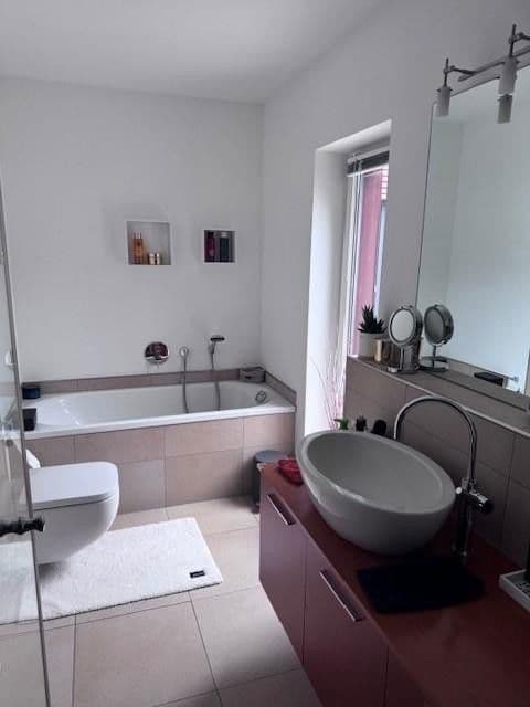Prodej domu 130 m², pozemek 254 m², Erkrath, Severní Porýní-Vestfálsko Prodej domu 130 m², pozemek 254 m², Erkrath, Severní Porýní-Vestfálsko