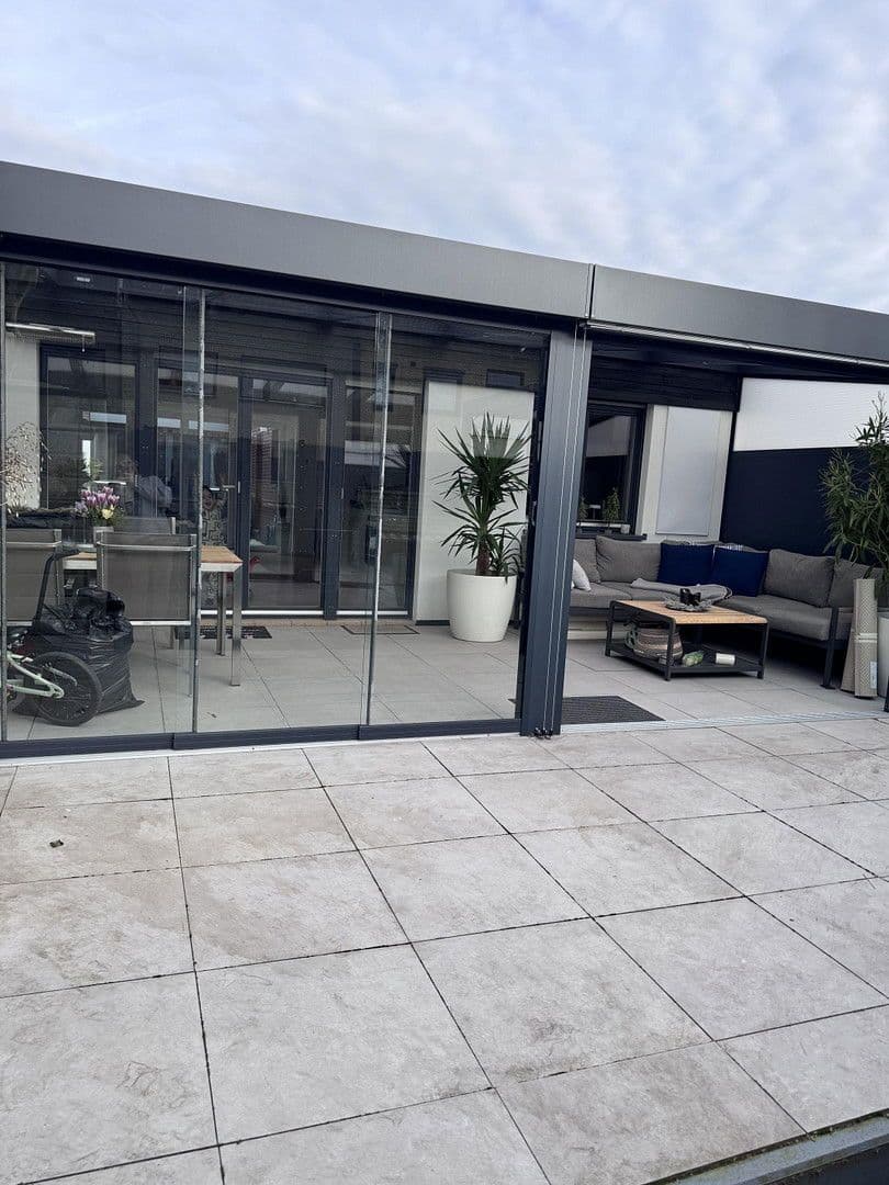 Prodej domu 130 m², pozemek 254 m², Erkrath, Severní Porýní-Vestfálsko Prodej domu 130 m², pozemek 254 m², Erkrath, Severní Porýní-Vestfálsko