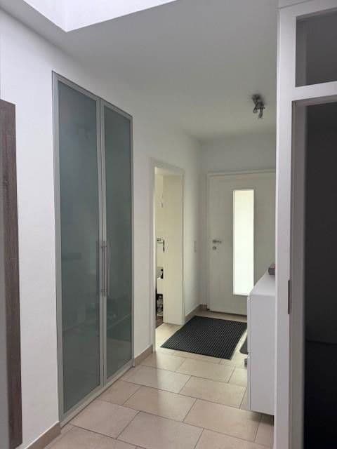Prodej domu 130 m², pozemek 254 m², Erkrath, Severní Porýní-Vestfálsko Prodej domu 130 m², pozemek 254 m², Erkrath, Severní Porýní-Vestfálsko