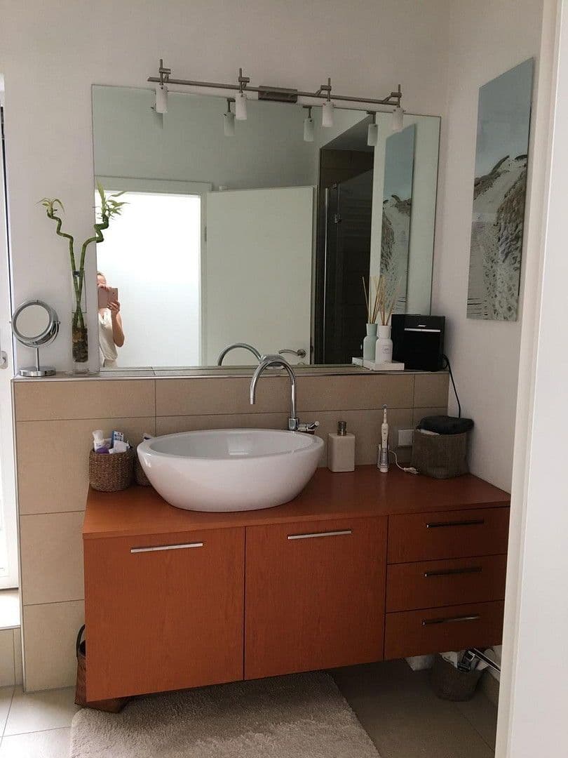 Prodej domu 130 m², pozemek 254 m², Erkrath, Severní Porýní-Vestfálsko Prodej domu 130 m², pozemek 254 m², Erkrath, Severní Porýní-Vestfálsko