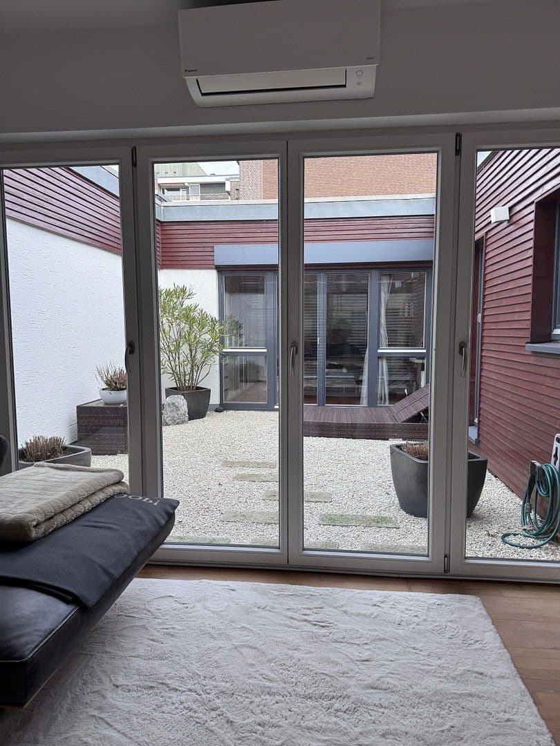 Prodej domu 130 m², pozemek 254 m², Erkrath, Severní Porýní-Vestfálsko Prodej domu 130 m², pozemek 254 m², Erkrath, Severní Porýní-Vestfálsko