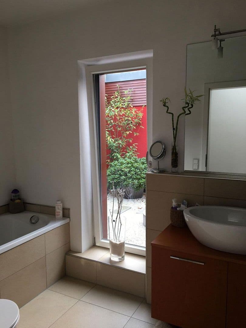 Prodej domu 130 m², pozemek 254 m², Erkrath, Severní Porýní-Vestfálsko Prodej domu 130 m², pozemek 254 m², Erkrath, Severní Porýní-Vestfálsko