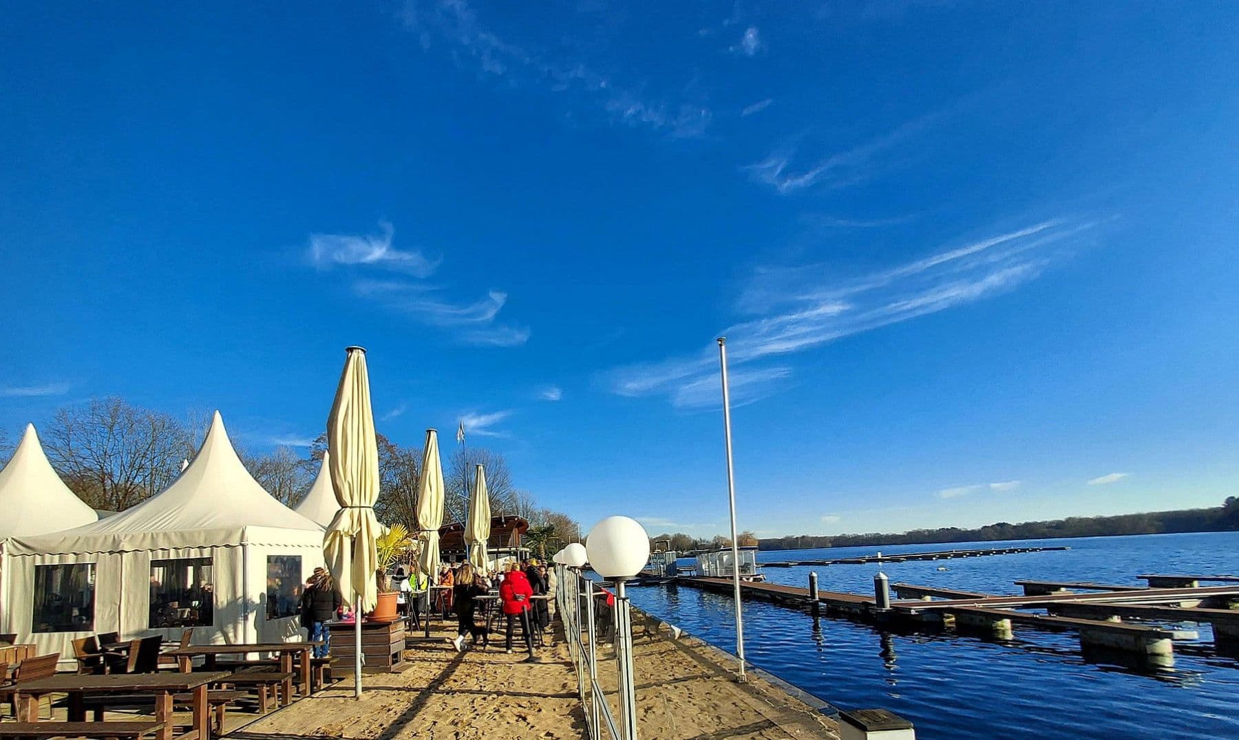 Prodej bytu 3+1 94 m², Düsseldorf, Severní Porýní-Vestfálsko Prodej bytu 3+1 94 m², Düsseldorf, Severní Porýní-Vestfálsko