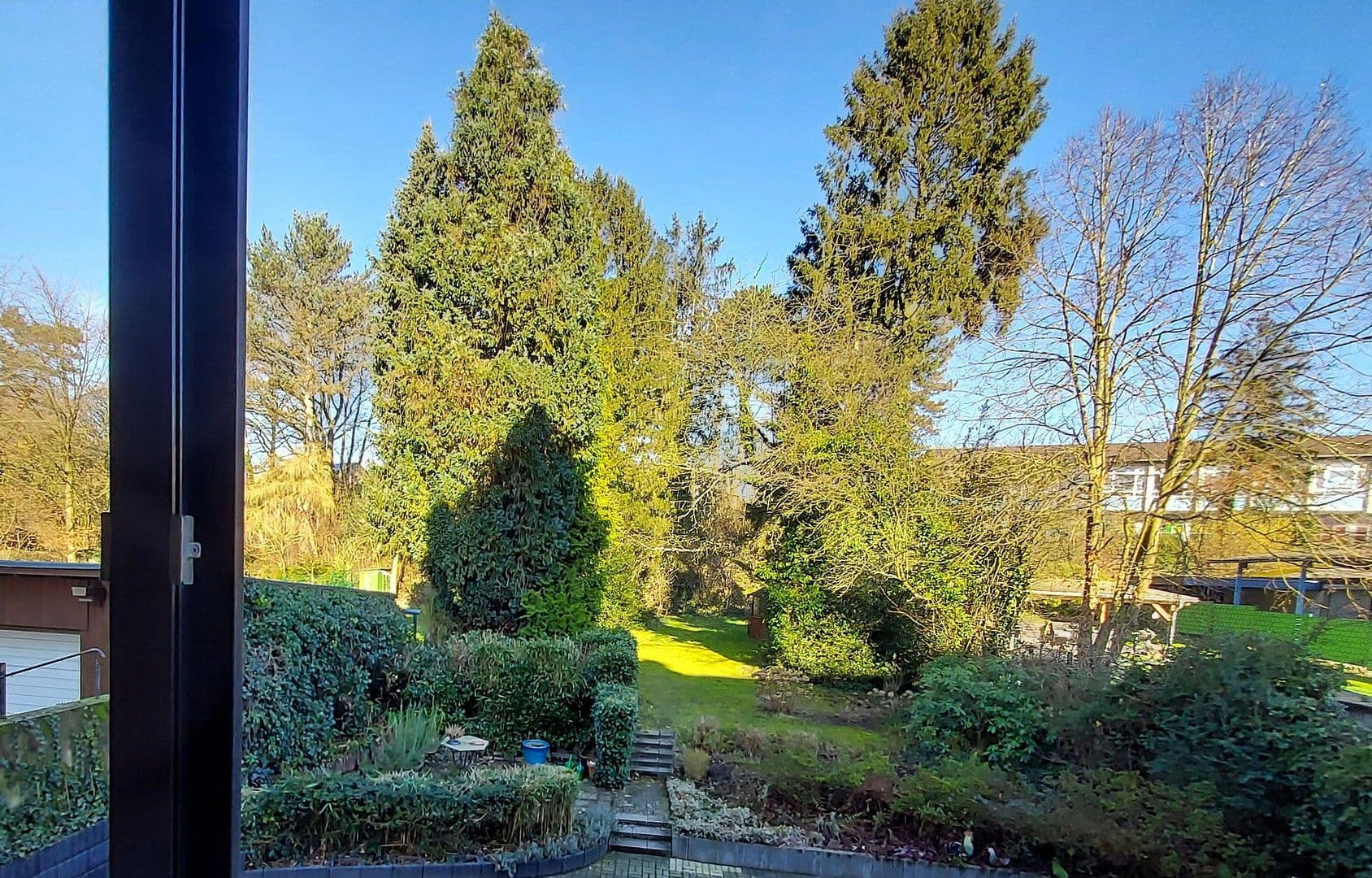 Prodej bytu 3+1 94 m², Düsseldorf, Severní Porýní-Vestfálsko Prodej bytu 3+1 94 m², Düsseldorf, Severní Porýní-Vestfálsko