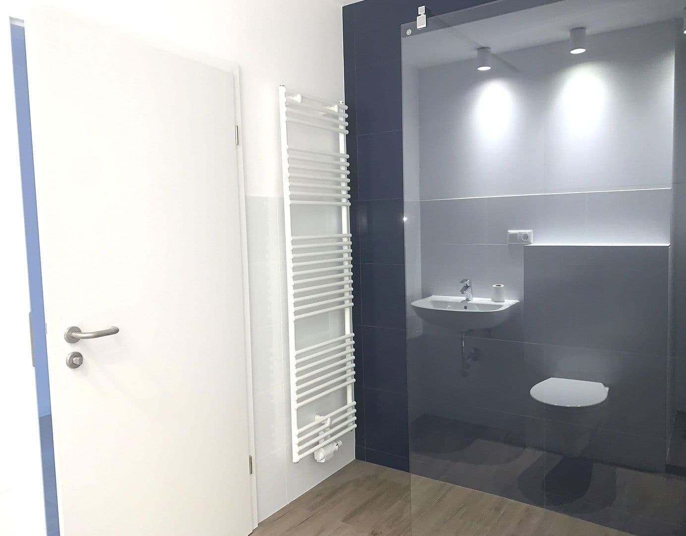 Pronájem bytu 2+1 87 m², Hauptstraße 16, Altenmedingen, Dolní Sasko Pronájem bytu 2+1 87 m², Hauptstraße 16, Altenmedingen, Dolní Sasko