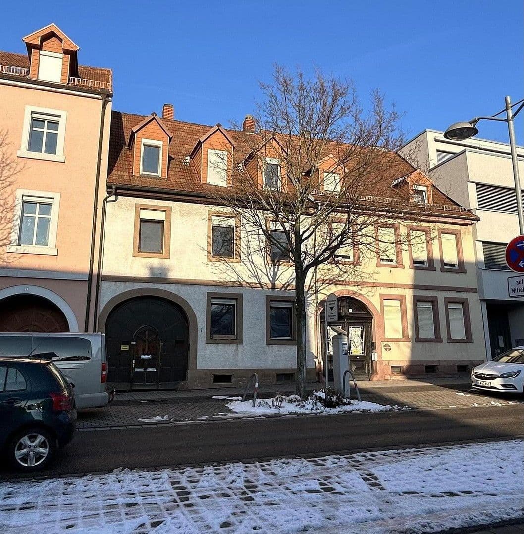 Prodej domu 320 m², pozemek 345 m², Pforzheimerstraße 7, Ettlingen, Bádensko-Württembersko Prodej domu 320 m², pozemek 345 m², Pforzheimerstraße 7, Ettlingen, Bádensko-Württembersko