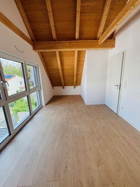Prodej domu 125 m², pozemek 144 m², Herzogenaurach, Bavorsko Prodej domu 125 m², pozemek 144 m², Herzogenaurach, Bavorsko