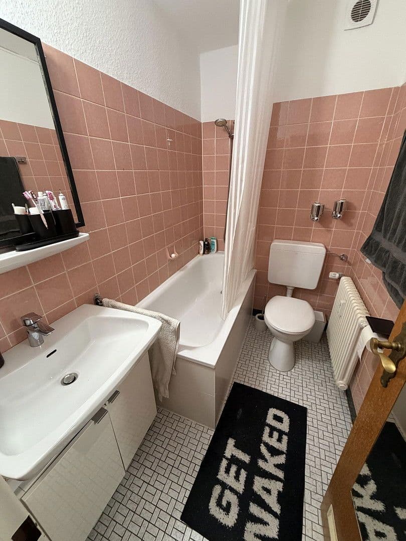 Pronájem bytu 2+1 55 m², Rathenaustraße 28, Offenbach, Hessen Pronájem bytu 2+1 55 m², Rathenaustraße 28, Offenbach, Hessen