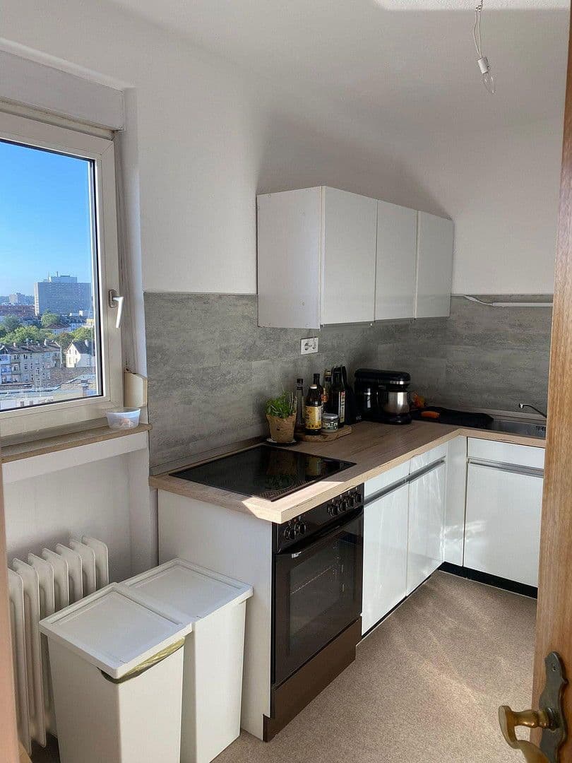 Pronájem bytu 2+1 55 m², Rathenaustraße 28, Offenbach, Hessen Pronájem bytu 2+1 55 m², Rathenaustraße 28, Offenbach, Hessen