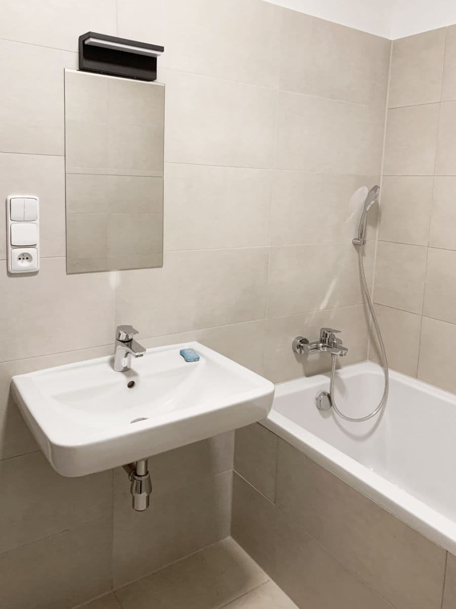 Pronájem bytu 2+kk 55 m², Na Náhonu, Beroun, Středočeský kraj Pronájem bytu 2+kk 55 m², Na Náhonu, Beroun, Středočeský kraj