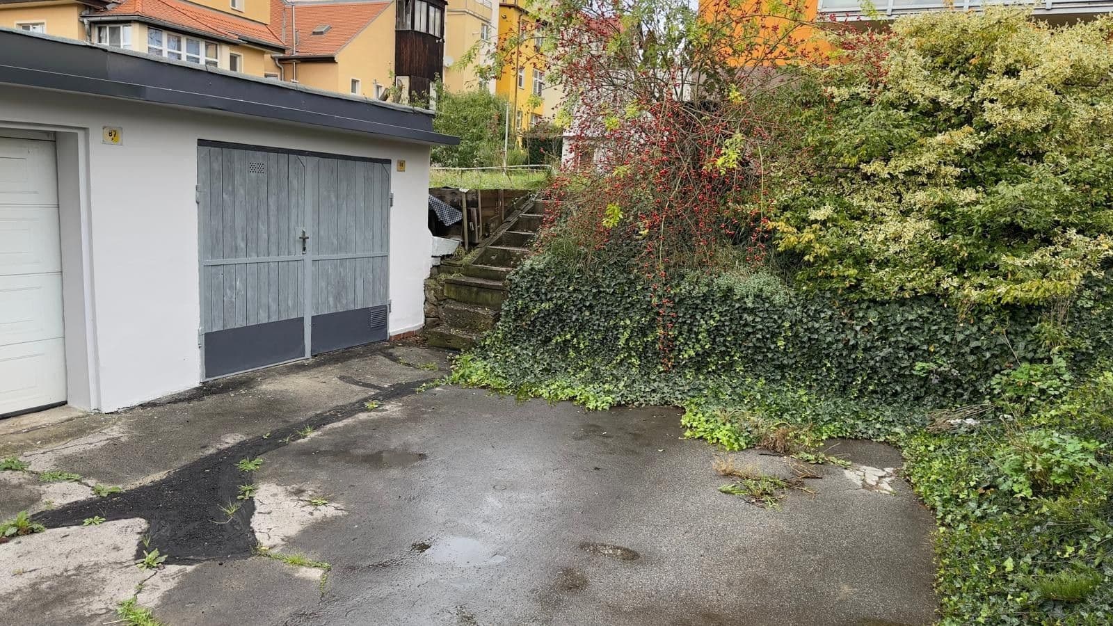Pronájem garáže 20 m², Nedbalova, Děčín, Ústecký kraj Pronájem garáže 20 m², Nedbalova, Děčín, Ústecký kraj
