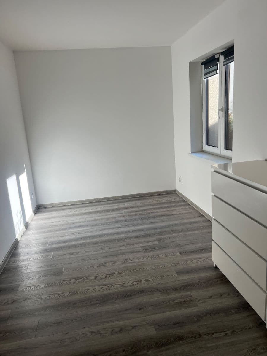 Pronájem bytu 2+kk 40 m², Šimáčkova, Brno, Jihomoravský kraj Pronájem bytu 2+kk 40 m², Šimáčkova, Brno, Jihomoravský kraj