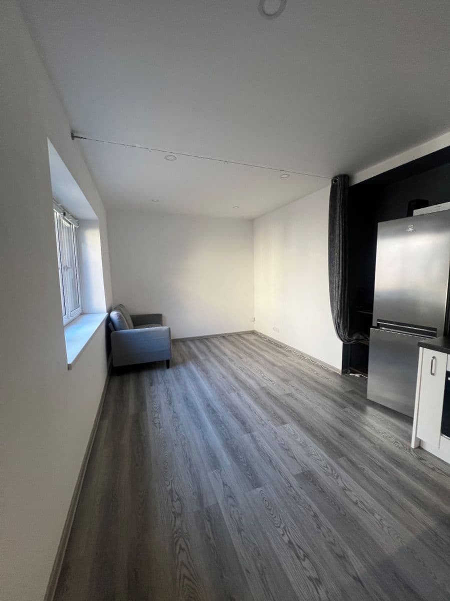 Pronájem bytu 2+kk 40 m², Šimáčkova, Brno, Jihomoravský kraj Pronájem bytu 2+kk 40 m², Šimáčkova, Brno, Jihomoravský kraj