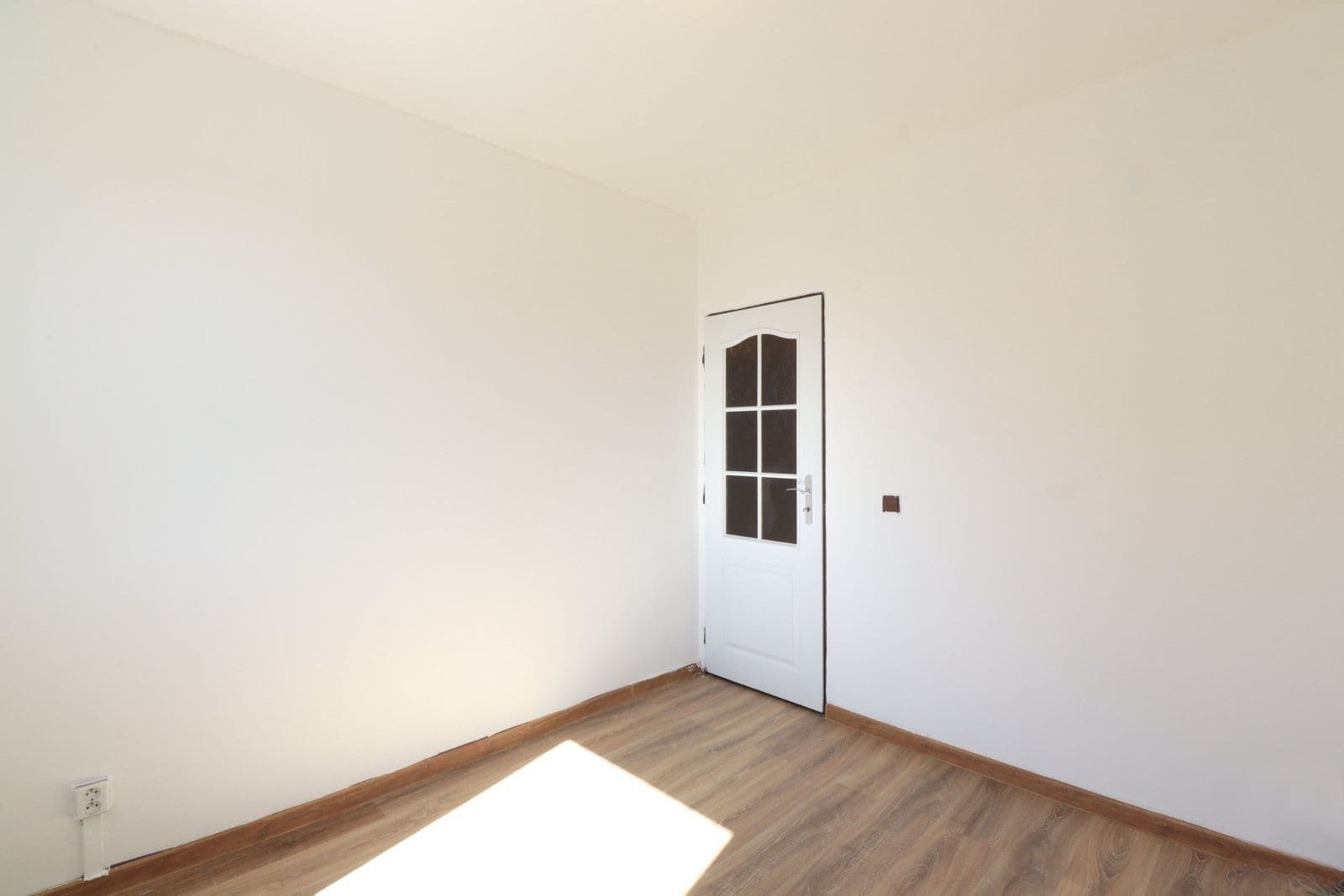 Pronájem bytu 3+1 75 m², Na Dolíkách, Slaný, Středočeský kraj Pronájem bytu 3+1 75 m², Na Dolíkách, Slaný, Středočeský kraj