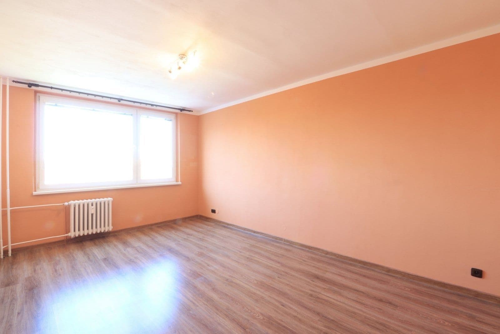 Pronájem bytu 3+1 75 m², Na Dolíkách, Slaný, Středočeský kraj Pronájem bytu 3+1 75 m², Na Dolíkách, Slaný, Středočeský kraj