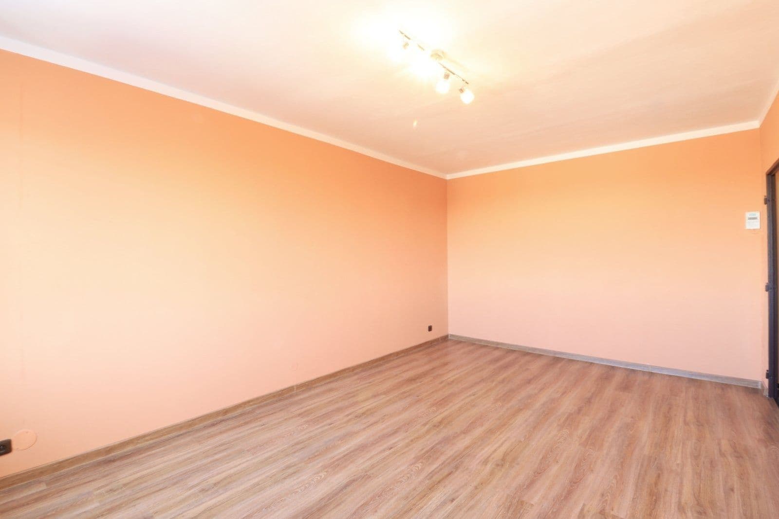 Pronájem bytu 3+1 75 m², Na Dolíkách, Slaný, Středočeský kraj Pronájem bytu 3+1 75 m², Na Dolíkách, Slaný, Středočeský kraj