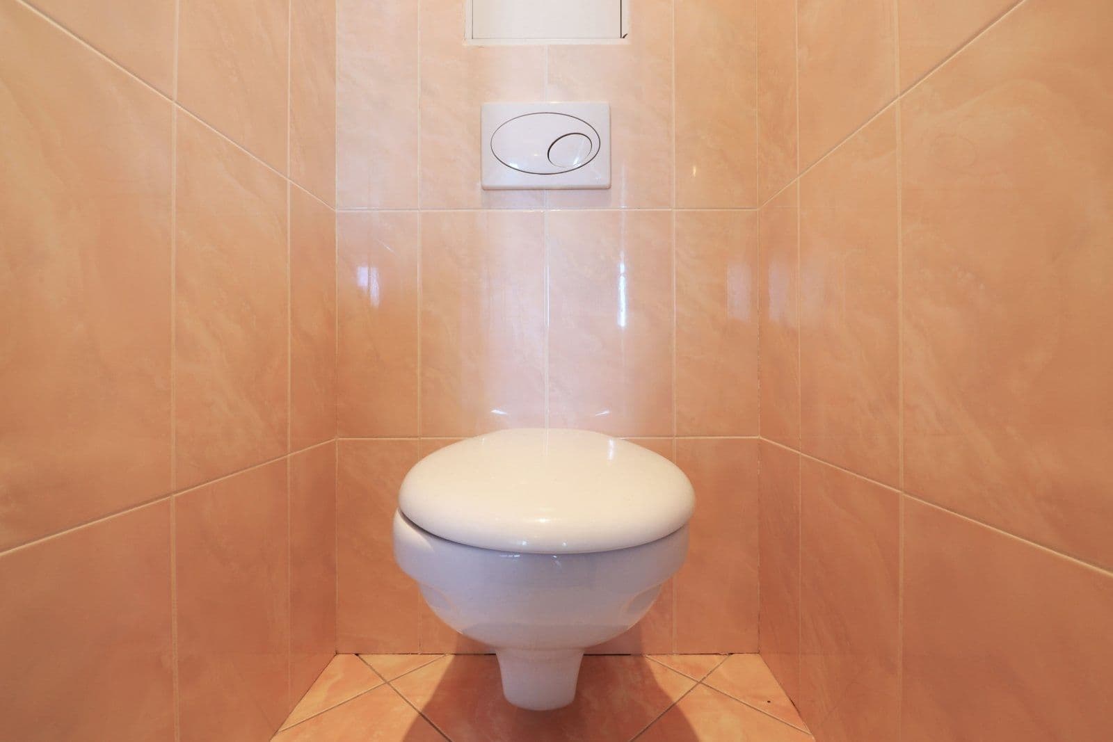 Pronájem bytu 3+1 75 m², Na Dolíkách, Slaný, Středočeský kraj Pronájem bytu 3+1 75 m², Na Dolíkách, Slaný, Středočeský kraj