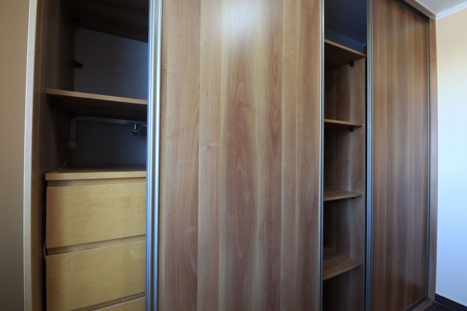 Pronájem bytu 3+1 75 m², Na Dolíkách, Slaný, Středočeský kraj Pronájem bytu 3+1 75 m², Na Dolíkách, Slaný, Středočeský kraj