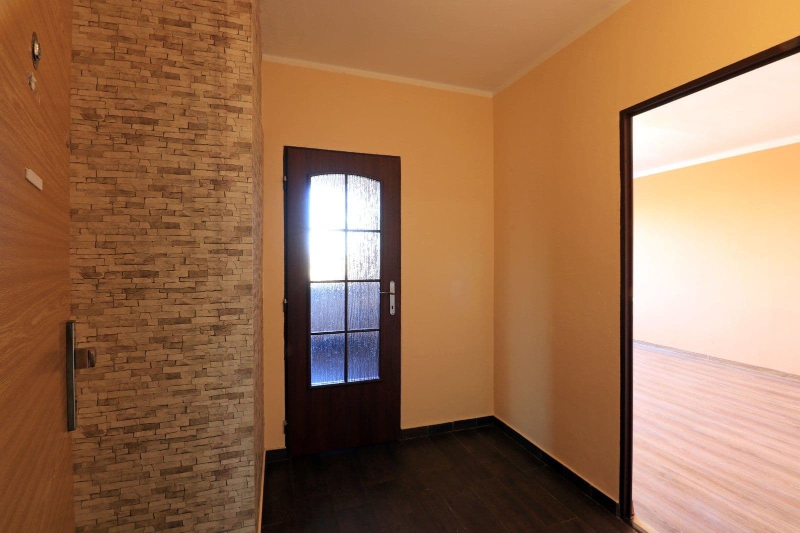 Pronájem bytu 3+1 75 m², Na Dolíkách, Slaný, Středočeský kraj Pronájem bytu 3+1 75 m², Na Dolíkách, Slaný, Středočeský kraj