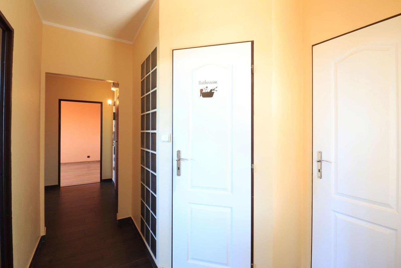 Pronájem bytu 3+1 75 m², Na Dolíkách, Slaný, Středočeský kraj Pronájem bytu 3+1 75 m², Na Dolíkách, Slaný, Středočeský kraj