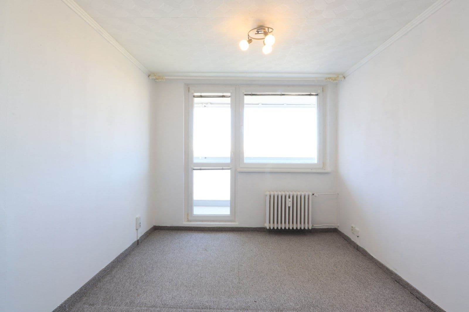 Pronájem bytu 3+1 75 m², Na Dolíkách, Slaný, Středočeský kraj Pronájem bytu 3+1 75 m², Na Dolíkách, Slaný, Středočeský kraj