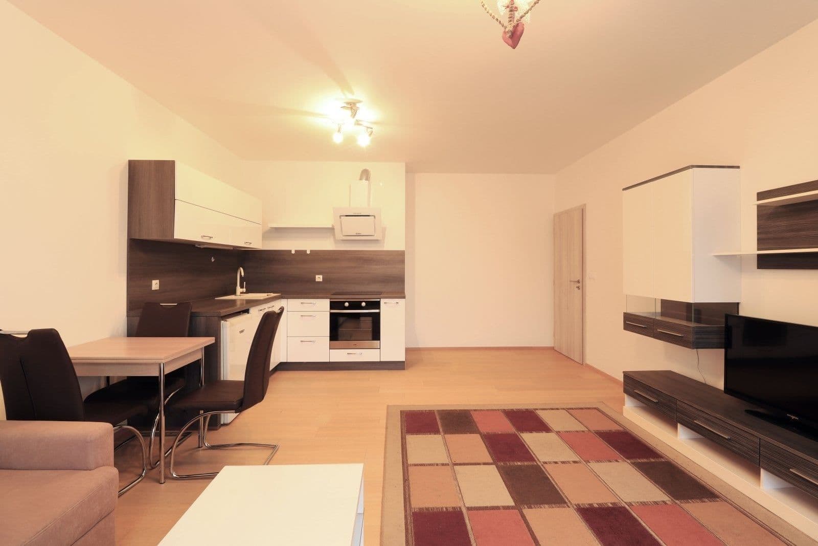 Pronájem bytu 2+kk 64 m², Devonská, Praha, Praha Pronájem bytu 2+kk 64 m², Devonská, Praha, Praha