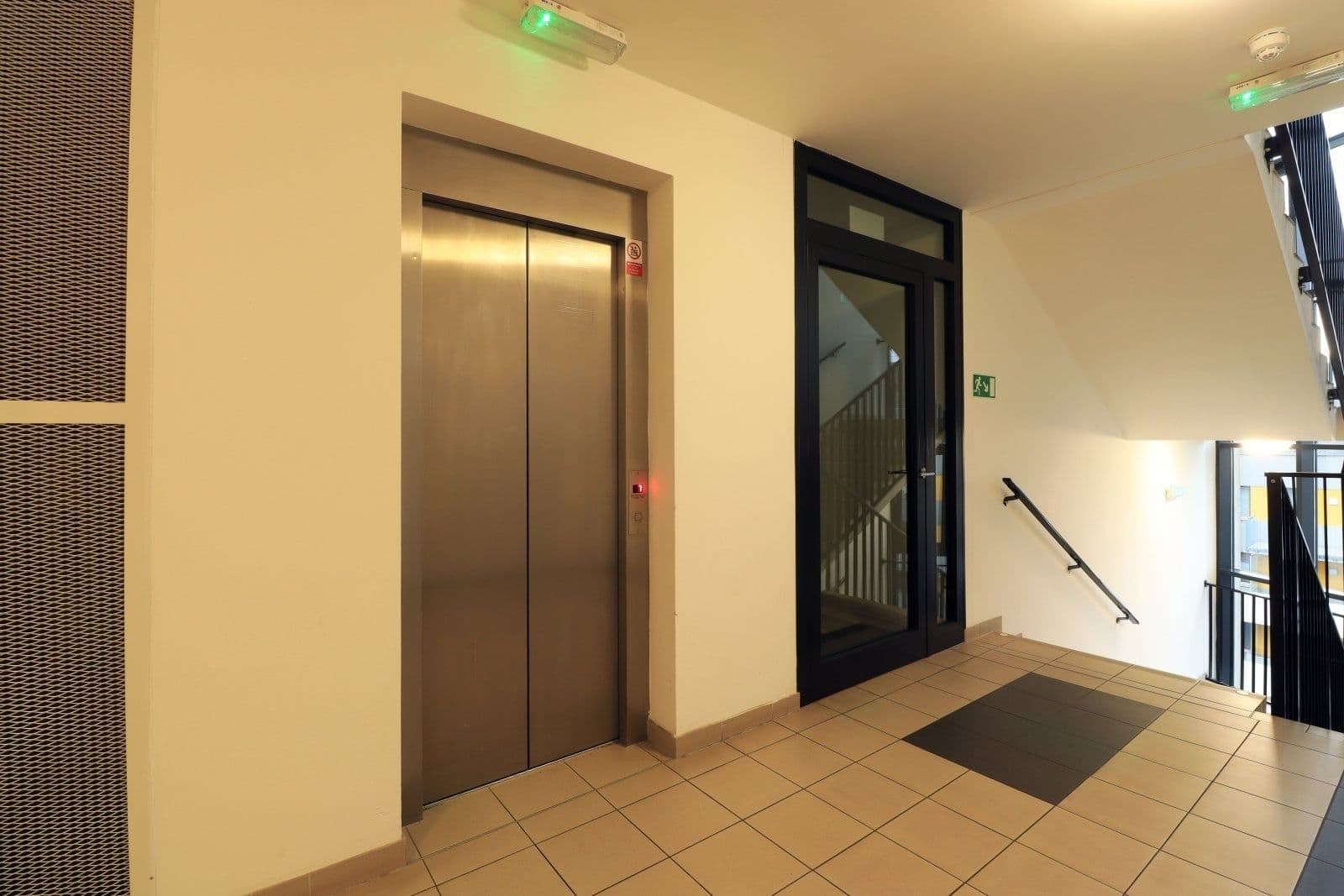 Pronájem bytu 2+kk 64 m², Devonská, Praha, Praha Pronájem bytu 2+kk 64 m², Devonská, Praha, Praha