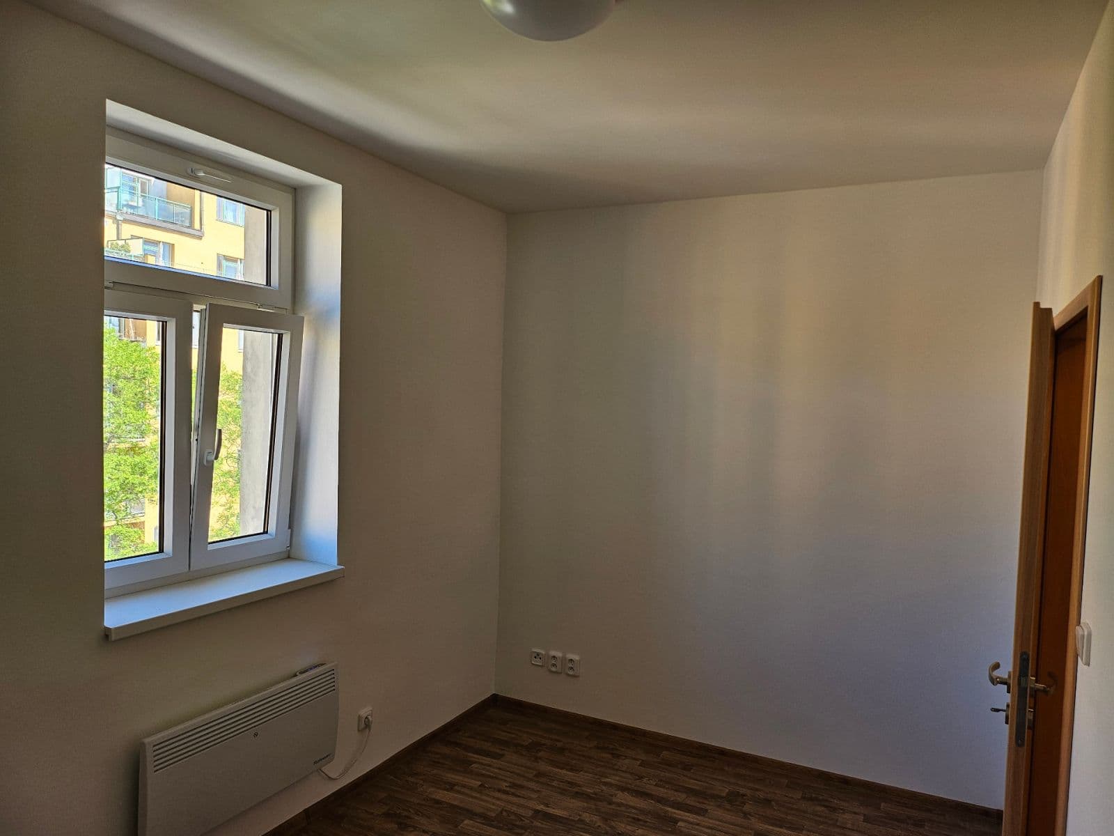 Pronájem bytu 2+kk 45 m², Veletržní, Praha, Praha Pronájem bytu 2+kk 45 m², Veletržní, Praha, Praha