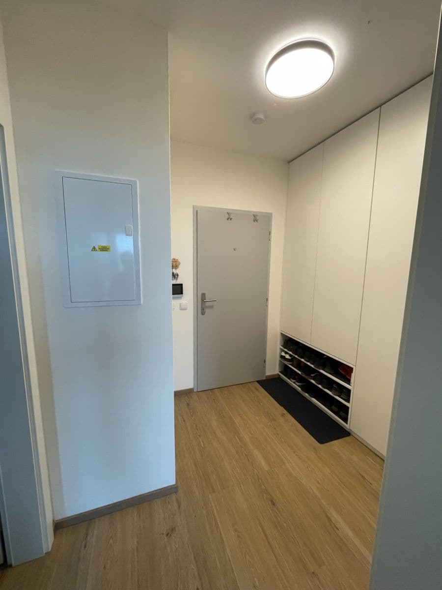 Pronájem bytu 2+kk 45 m², Fügnerova, Poděbrady, Středočeský kraj Pronájem bytu 2+kk 45 m², Fügnerova, Poděbrady, Středočeský kraj