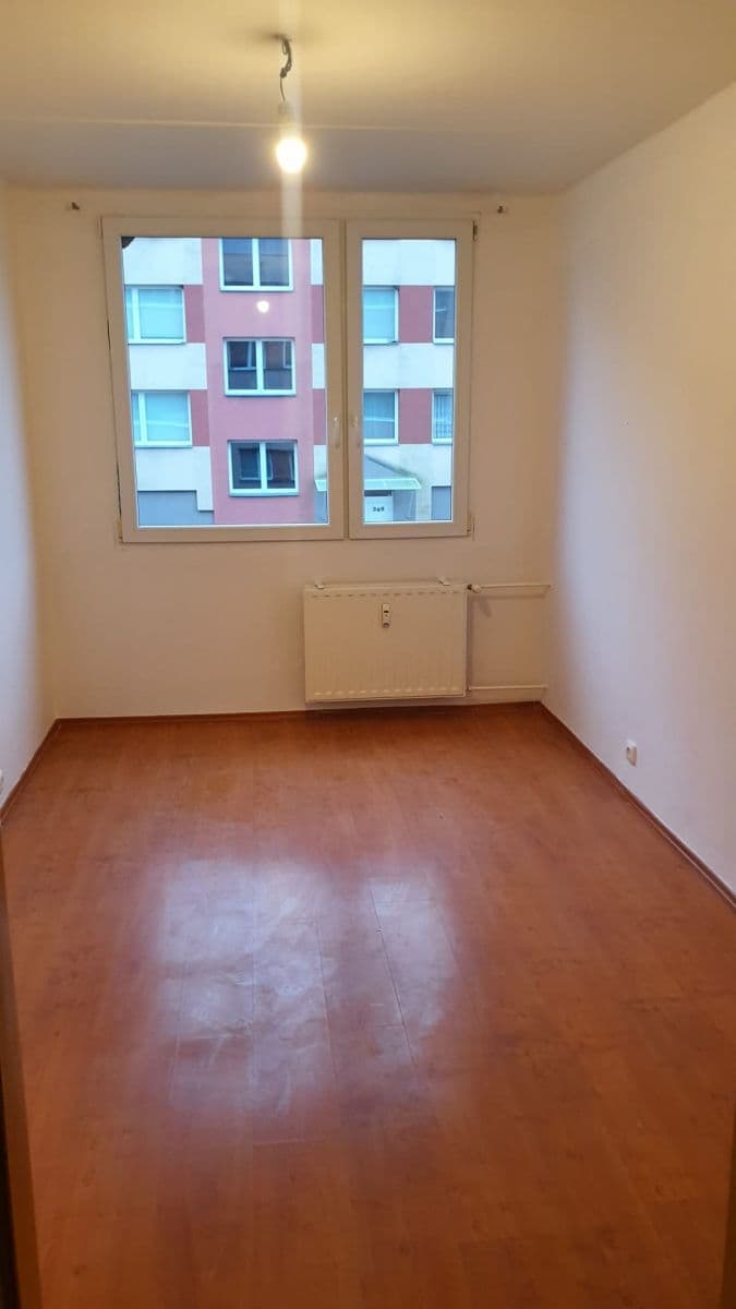 Pronájem bytu 2+kk 42 m², Zborovská, Jince, Středočeský kraj Pronájem bytu 2+kk 42 m², Zborovská, Jince, Středočeský kraj