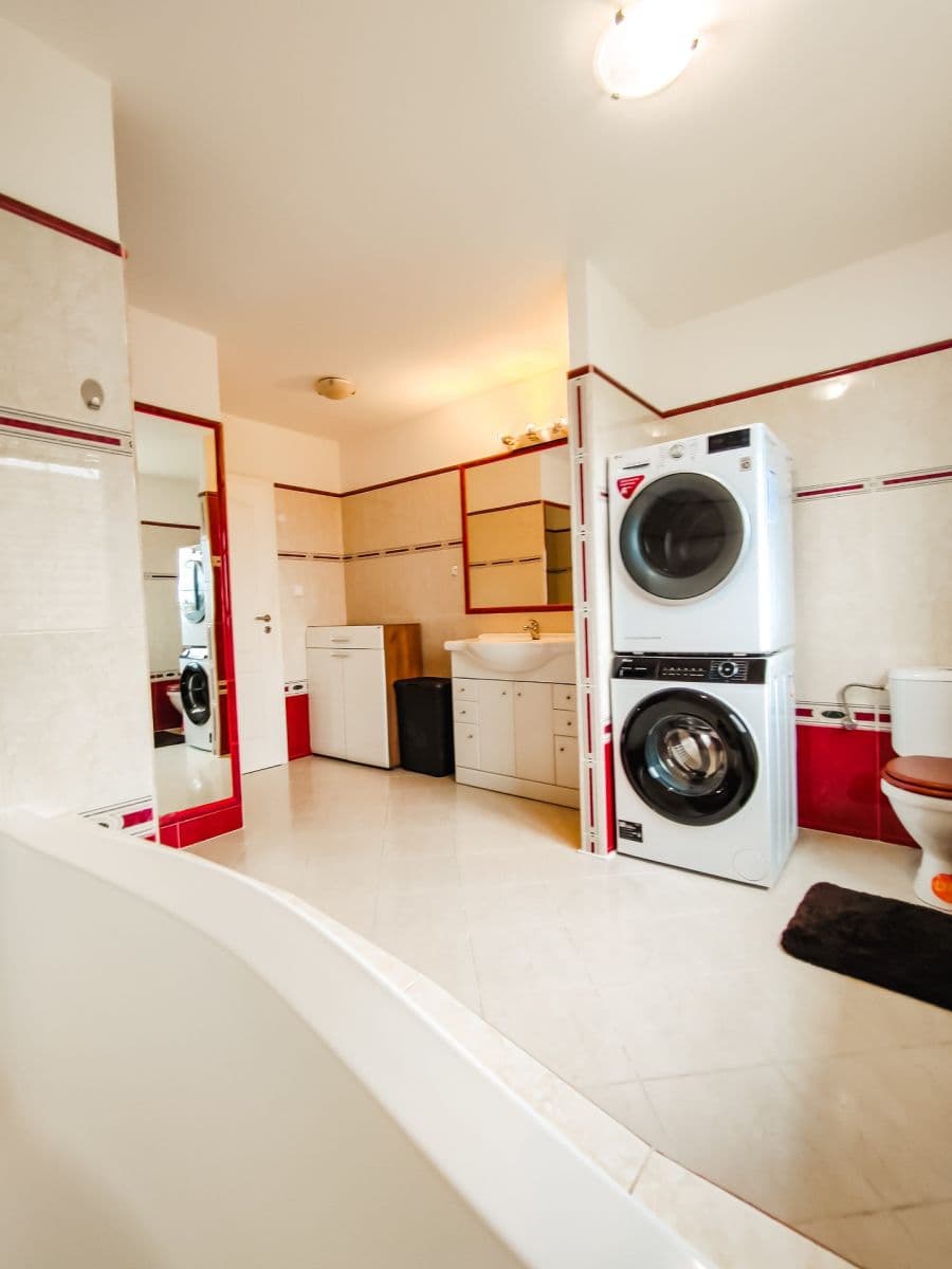 Prodej domu 334 m², pozemek 736 m², K Hájovně, Srubec, Jihočeský kraj Prodej domu 334 m², pozemek 736 m², K Hájovně, Srubec, Jihočeský kraj