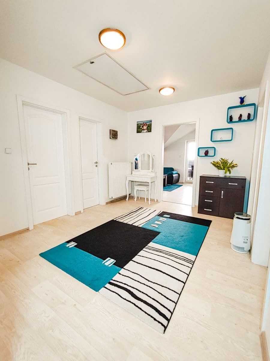 Prodej domu 334 m², pozemek 736 m², K Hájovně, Srubec, Jihočeský kraj Prodej domu 334 m², pozemek 736 m², K Hájovně, Srubec, Jihočeský kraj
